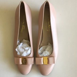 FERRAGAMO VIVA BOW LEATHER BALLERINA FLATS PALM BEACH